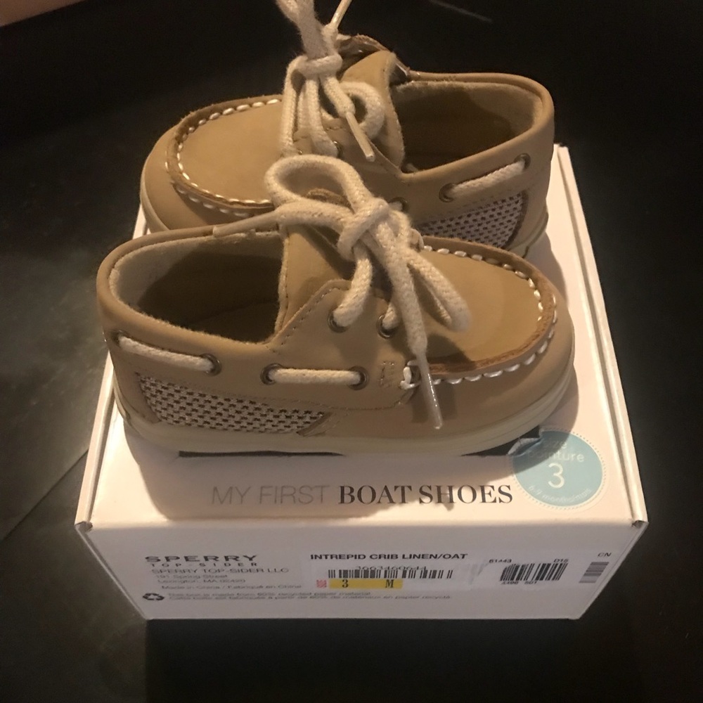 Sperry boat shoes